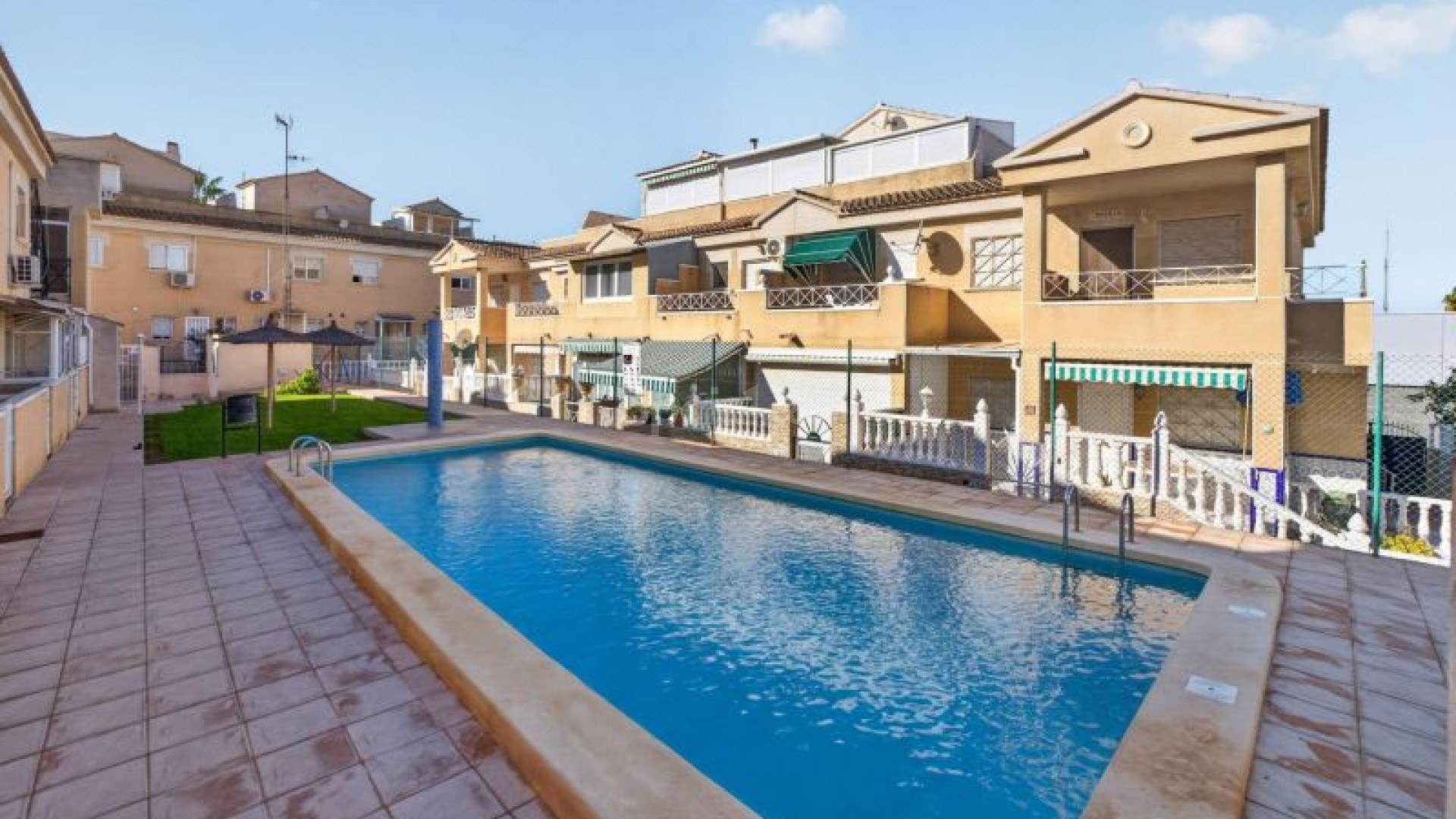 Segunda mano - Apartamento -
Torrevieja - Pueblo Centro
