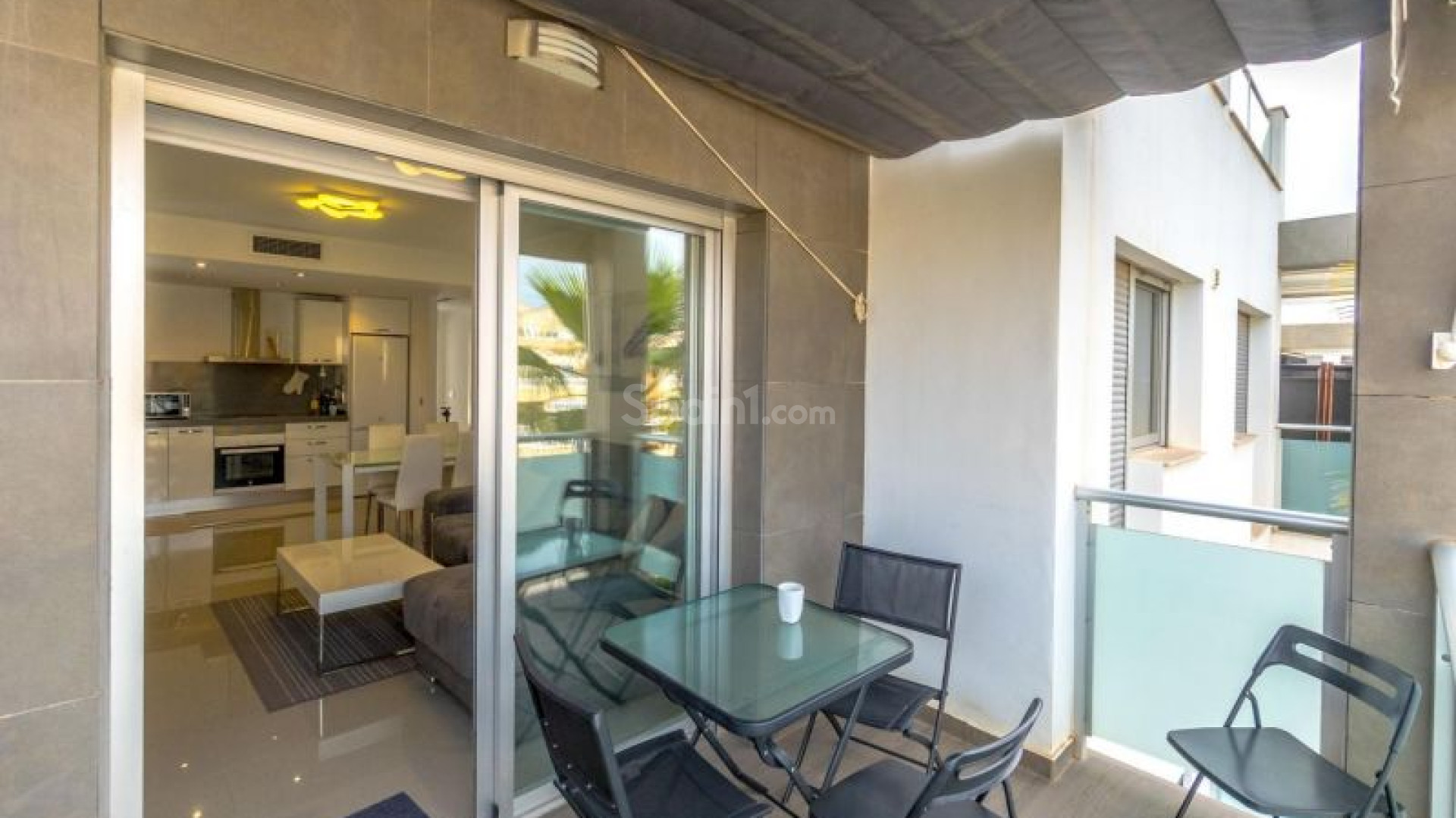 Segunda mano - Apartamento -
Torrevieja - Punta Prima
