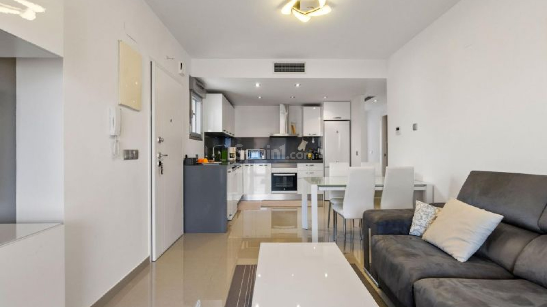 Segunda mano - Apartamento -
Torrevieja - Punta Prima