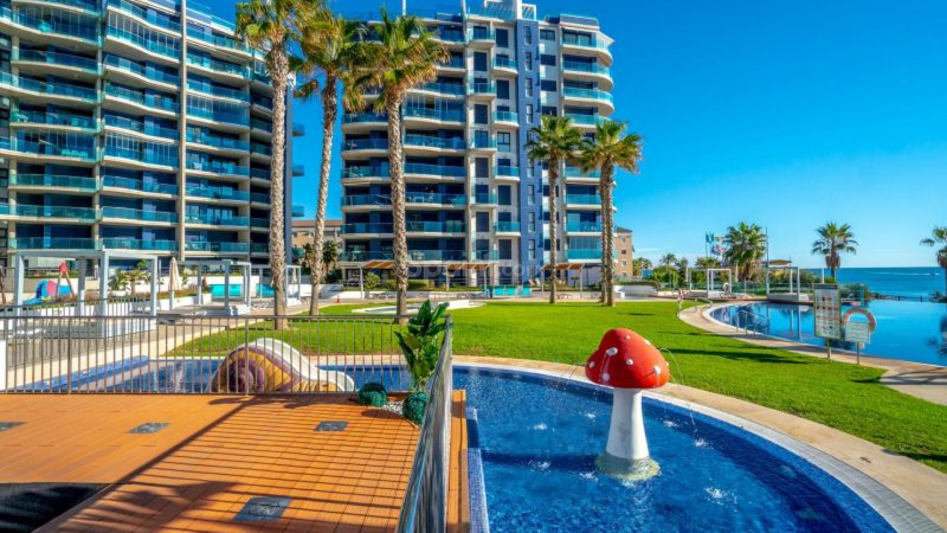 Segunda mano - Apartamento -
Torrevieja - Punta Prima