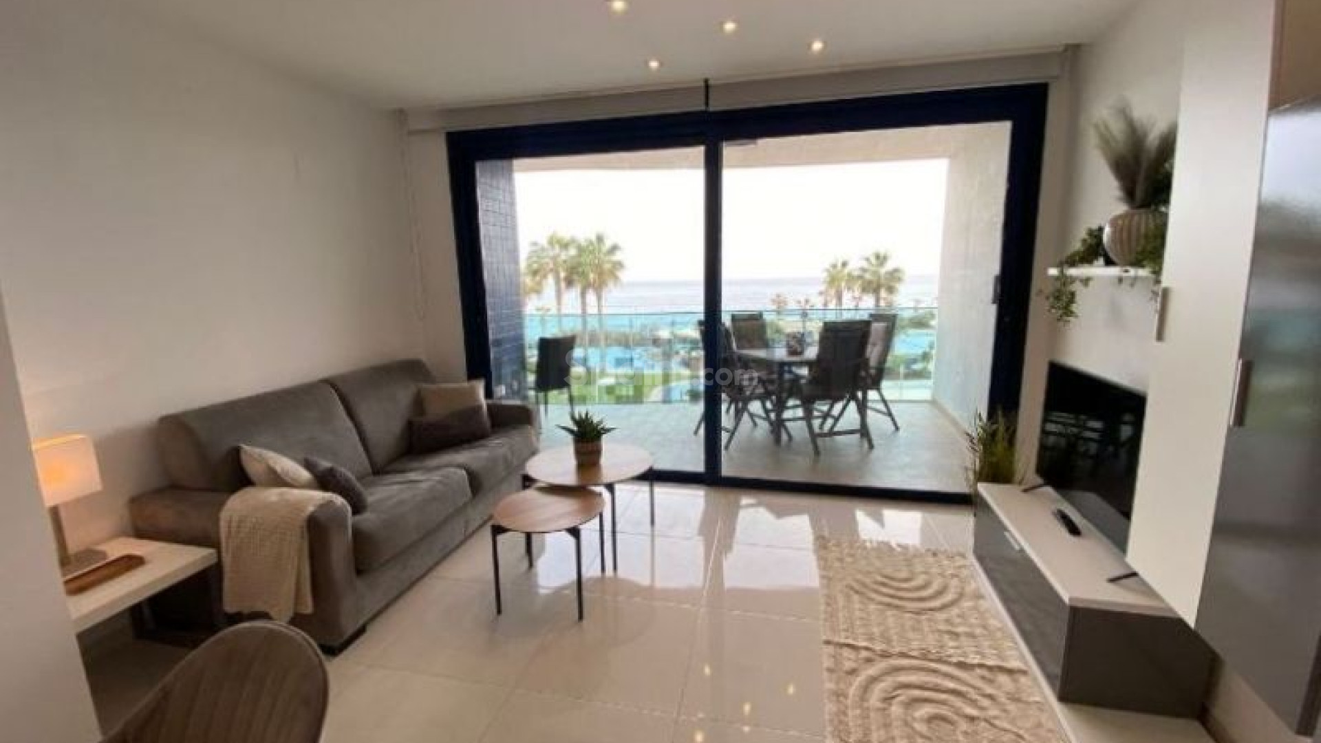 Segunda mano - Apartamento -
Torrevieja - Punta Prima
