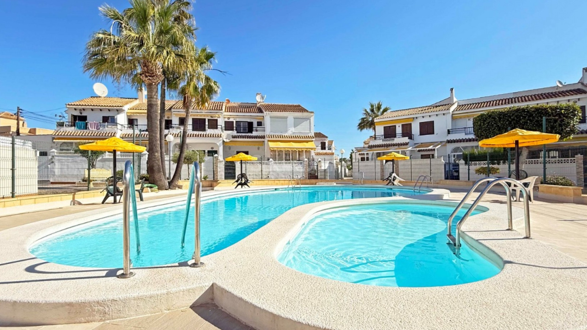 Segunda mano - Apartamento -
Torrevieja - Torrelamata - La Mata