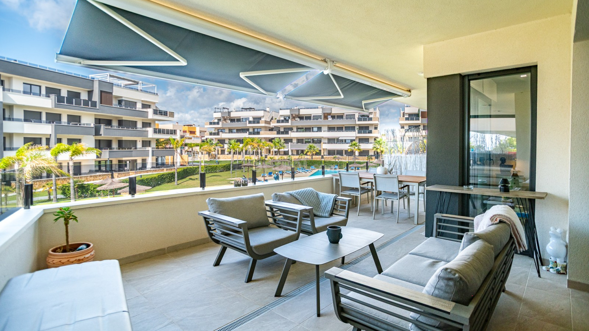 Segunda mano - Apartamento -
TORREVIEJA - Torrevieja