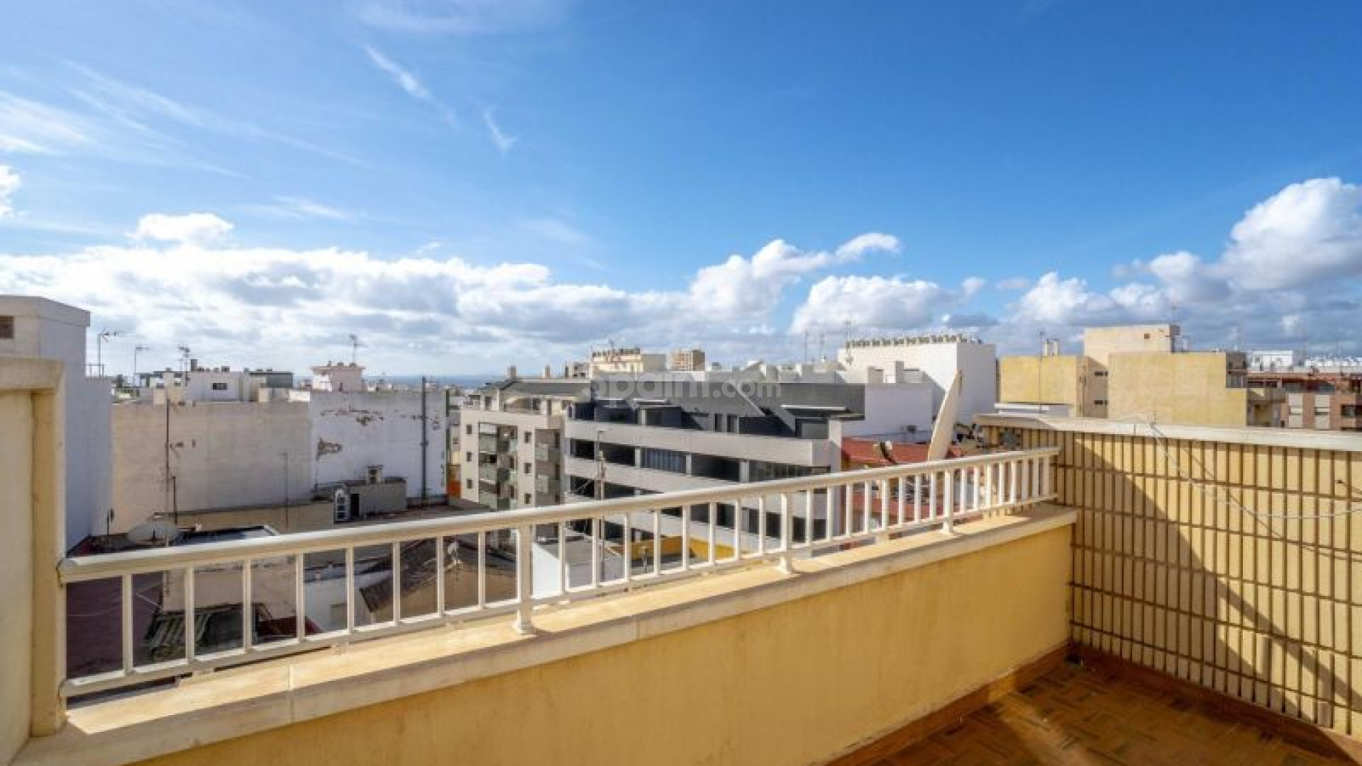 Segunda mano - Apartamento -
Torrevieja