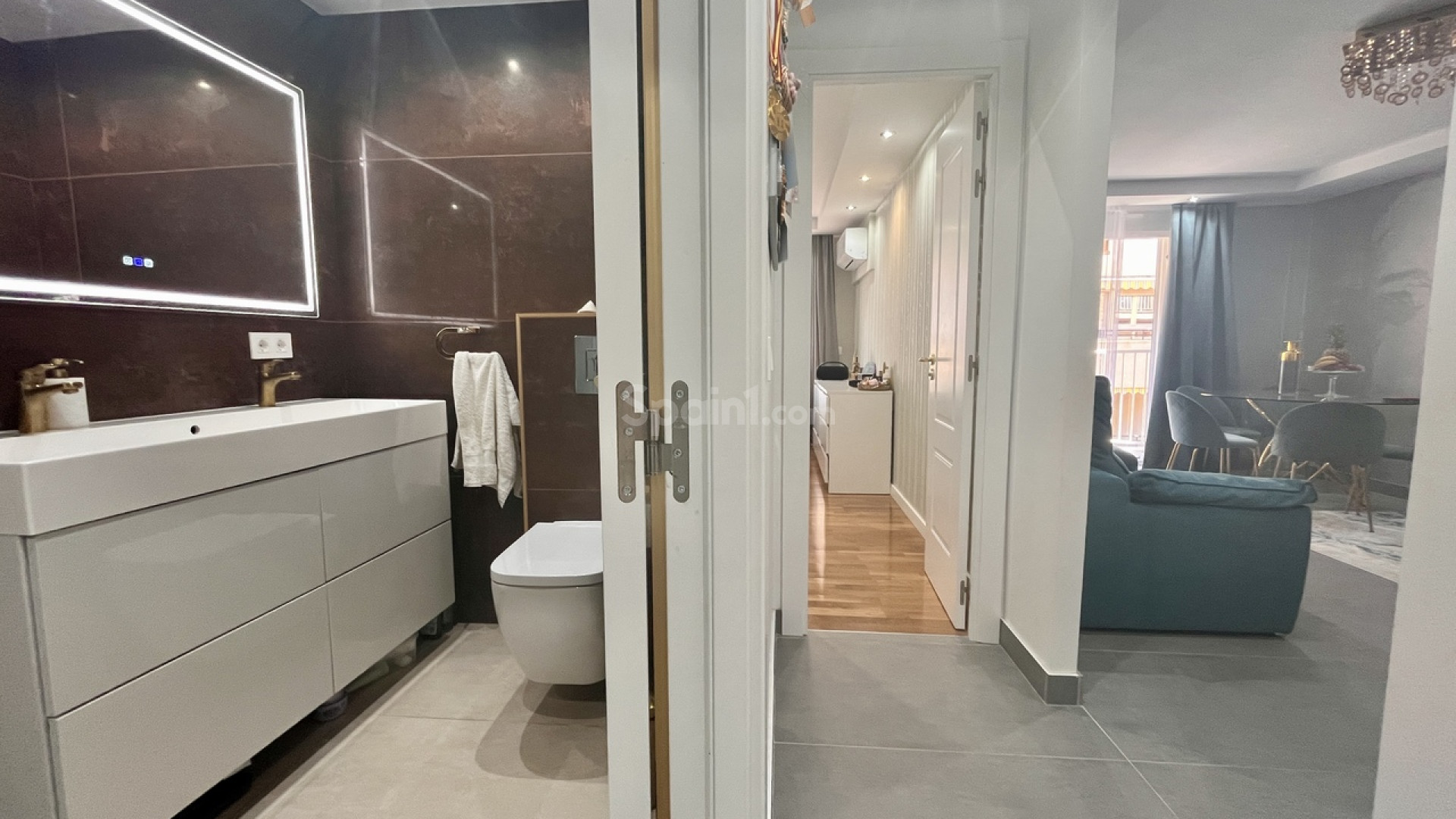Segunda mano - Apartamento -
Torrevieja