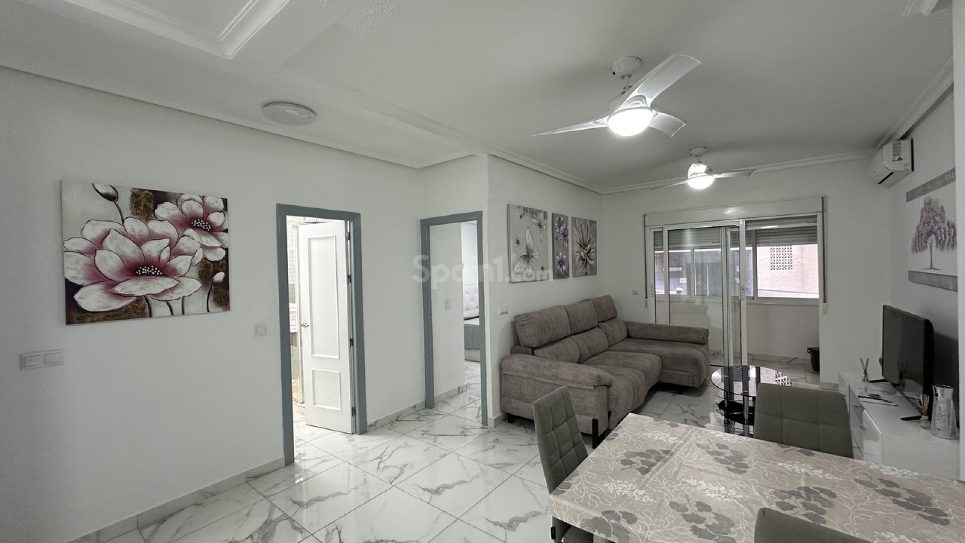 Segunda mano - Apartamento -
Torrevieja