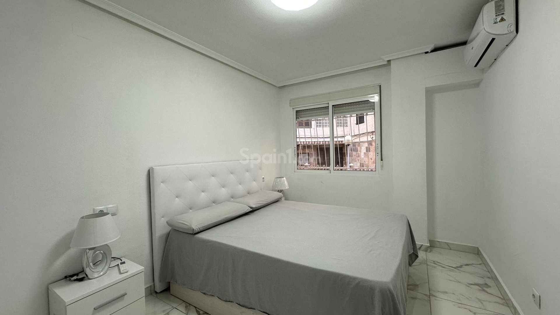 Segunda mano - Apartamento -
Torrevieja