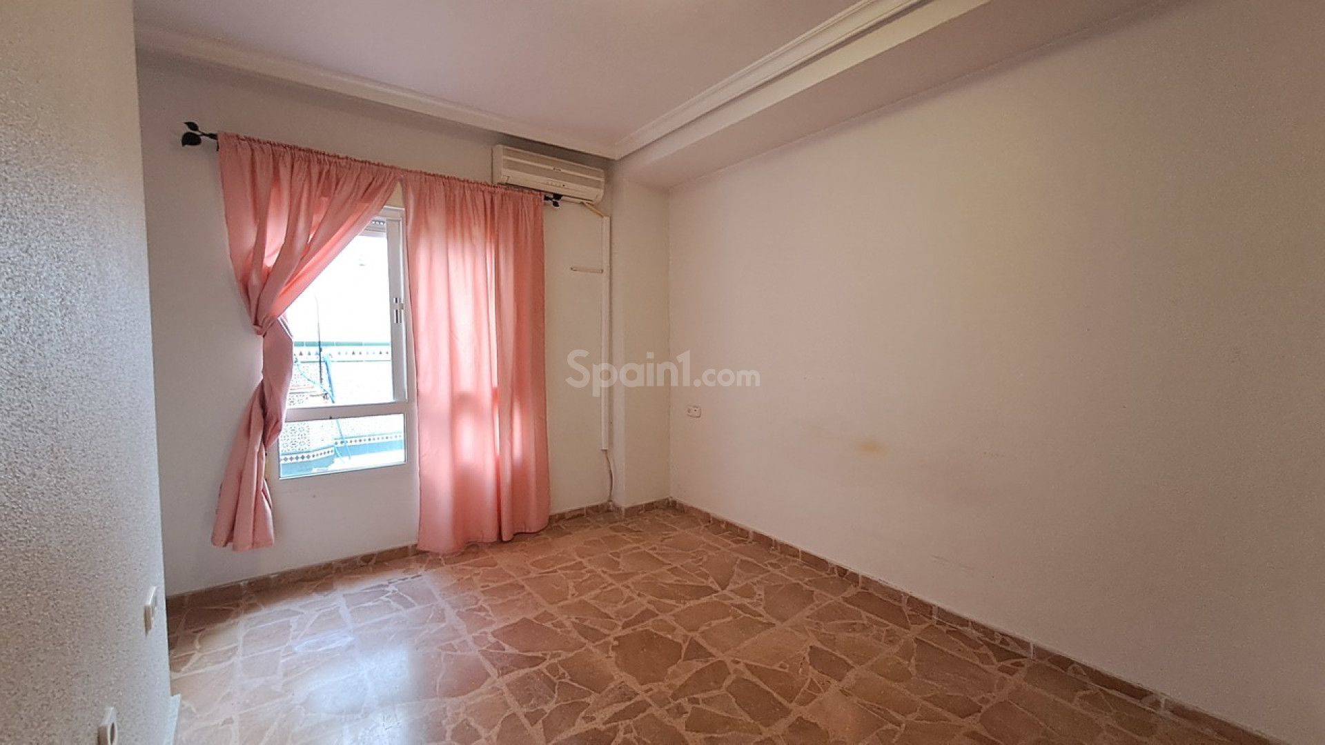 Segunda mano - Apartamento -
Torrevieja