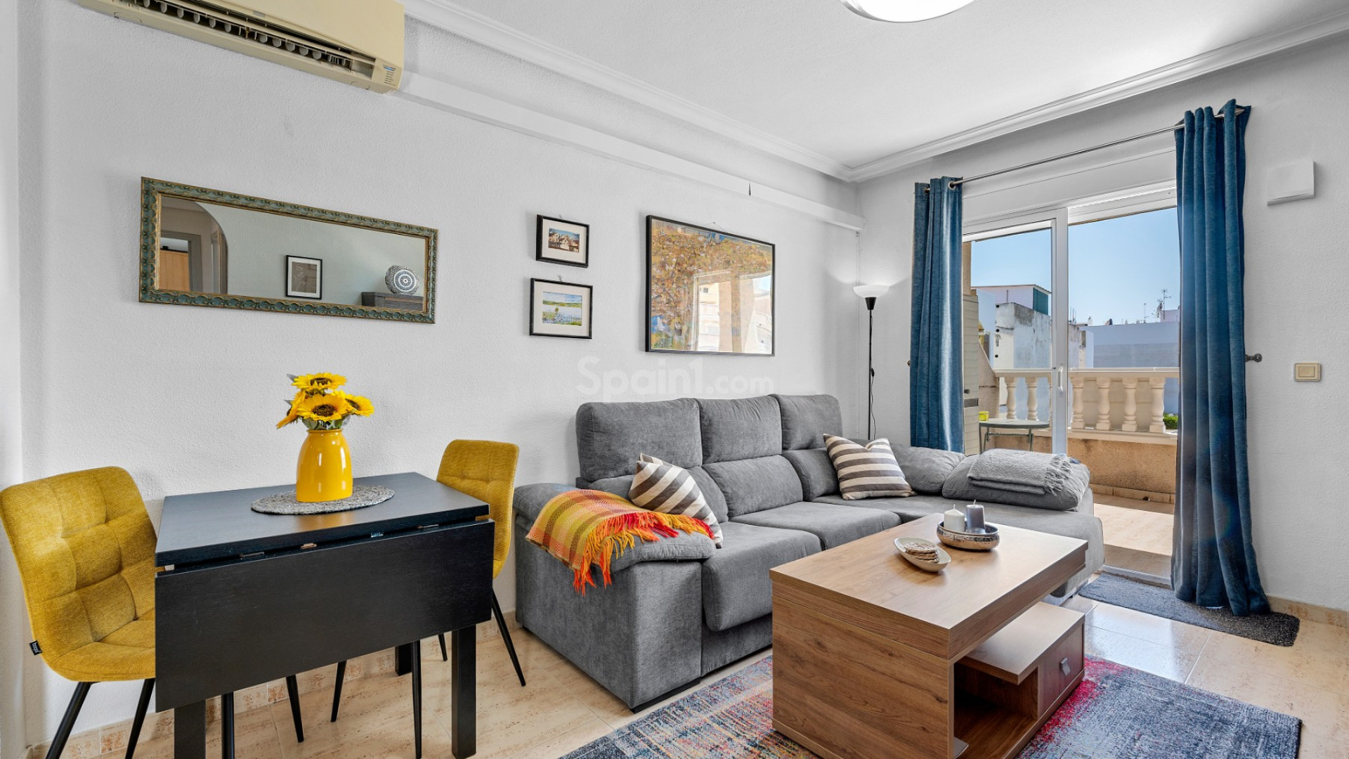 Segunda mano - Apartamento -
Torrevieja