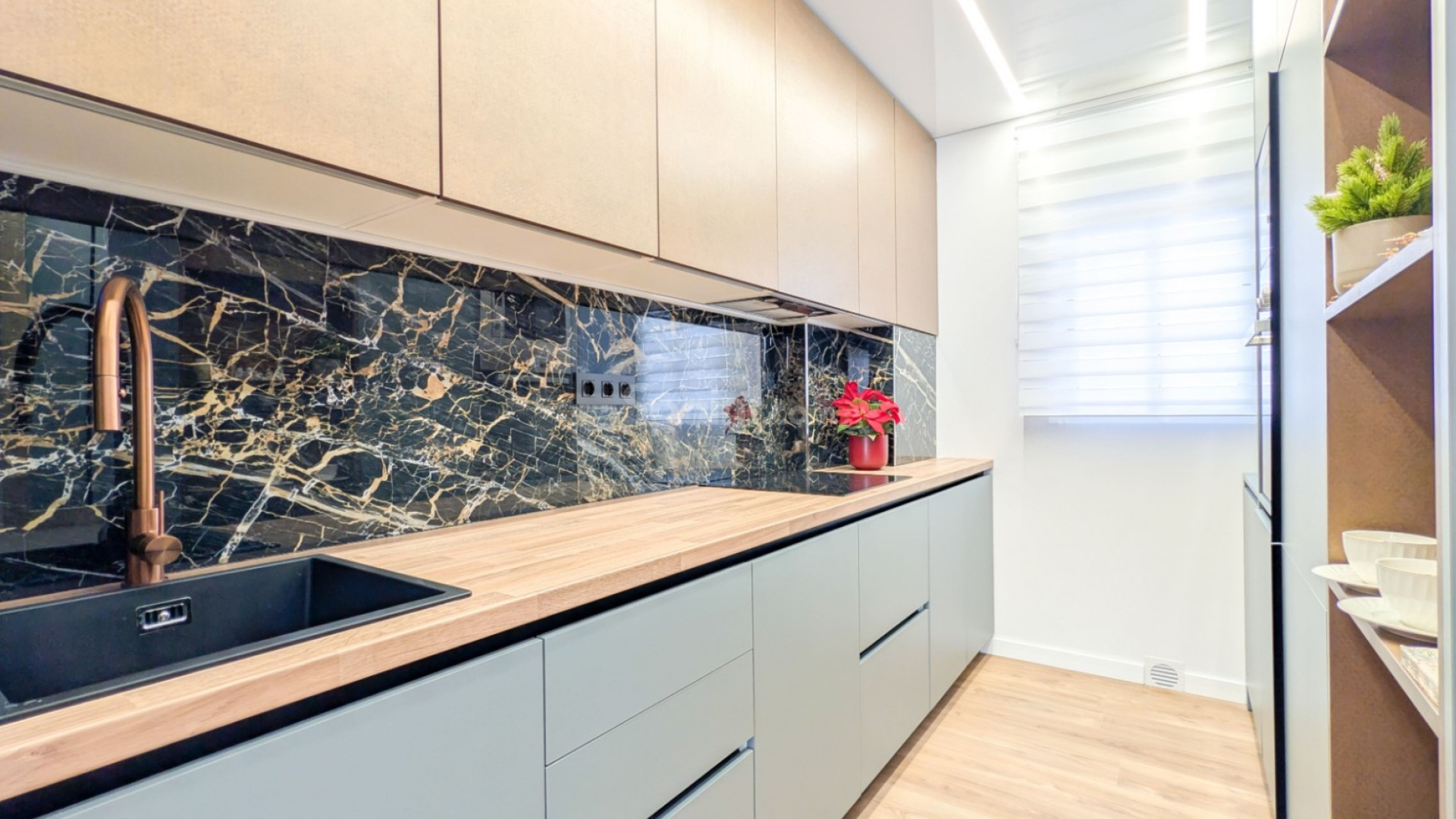 Segunda mano - Apartamento -
Torrevieja