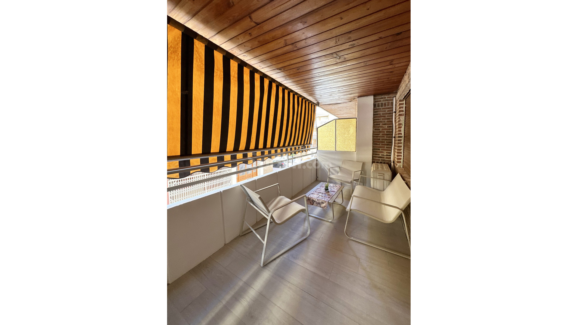 Segunda mano - Apartamento -
Torrevieja