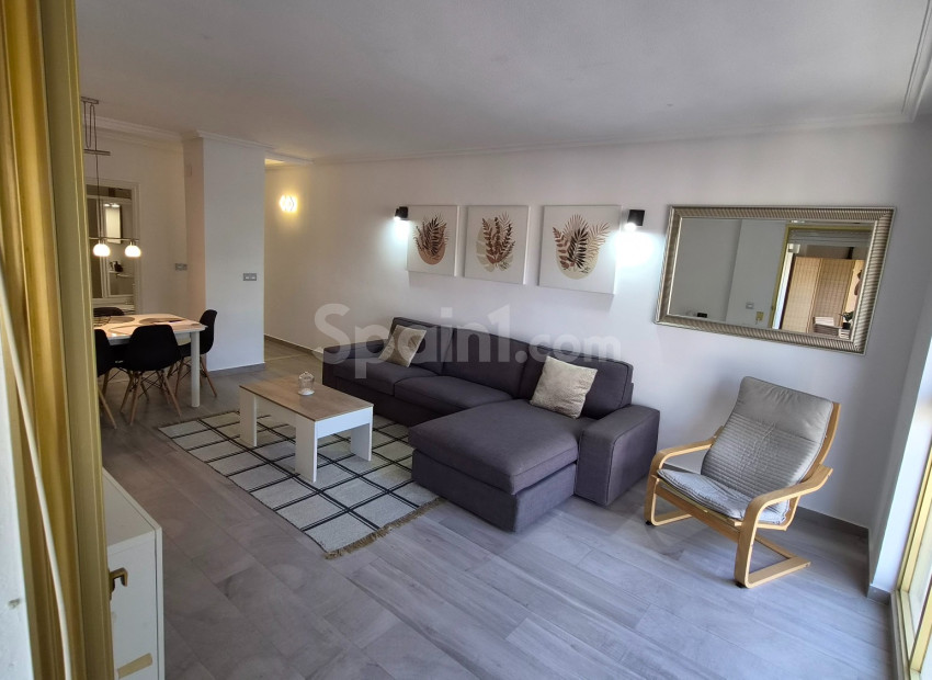 Segunda mano - Apartamento -
Torrevieja
