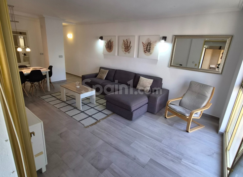 Segunda mano - Apartamento -
Torrevieja