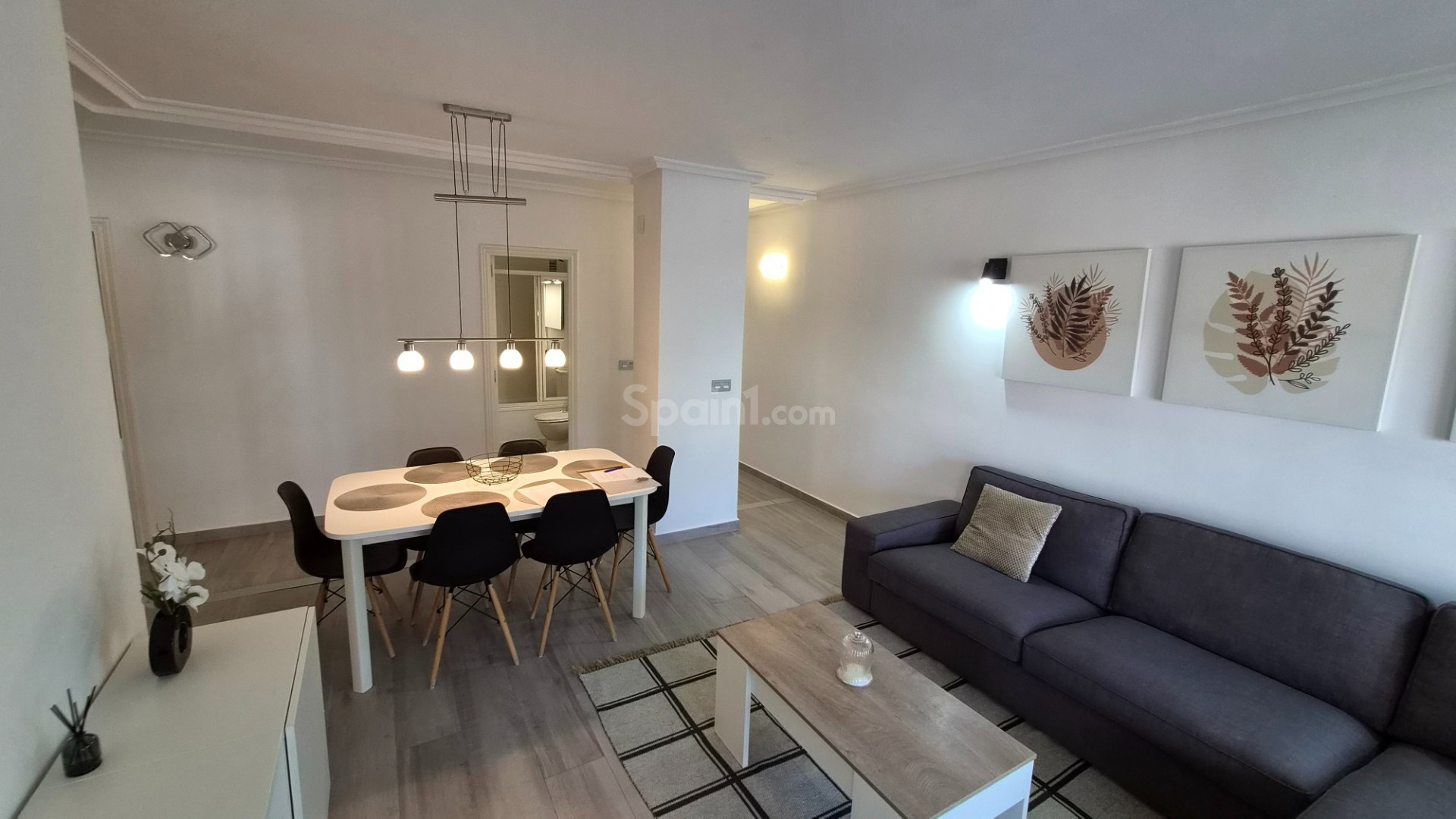 Segunda mano - Apartamento -
Torrevieja