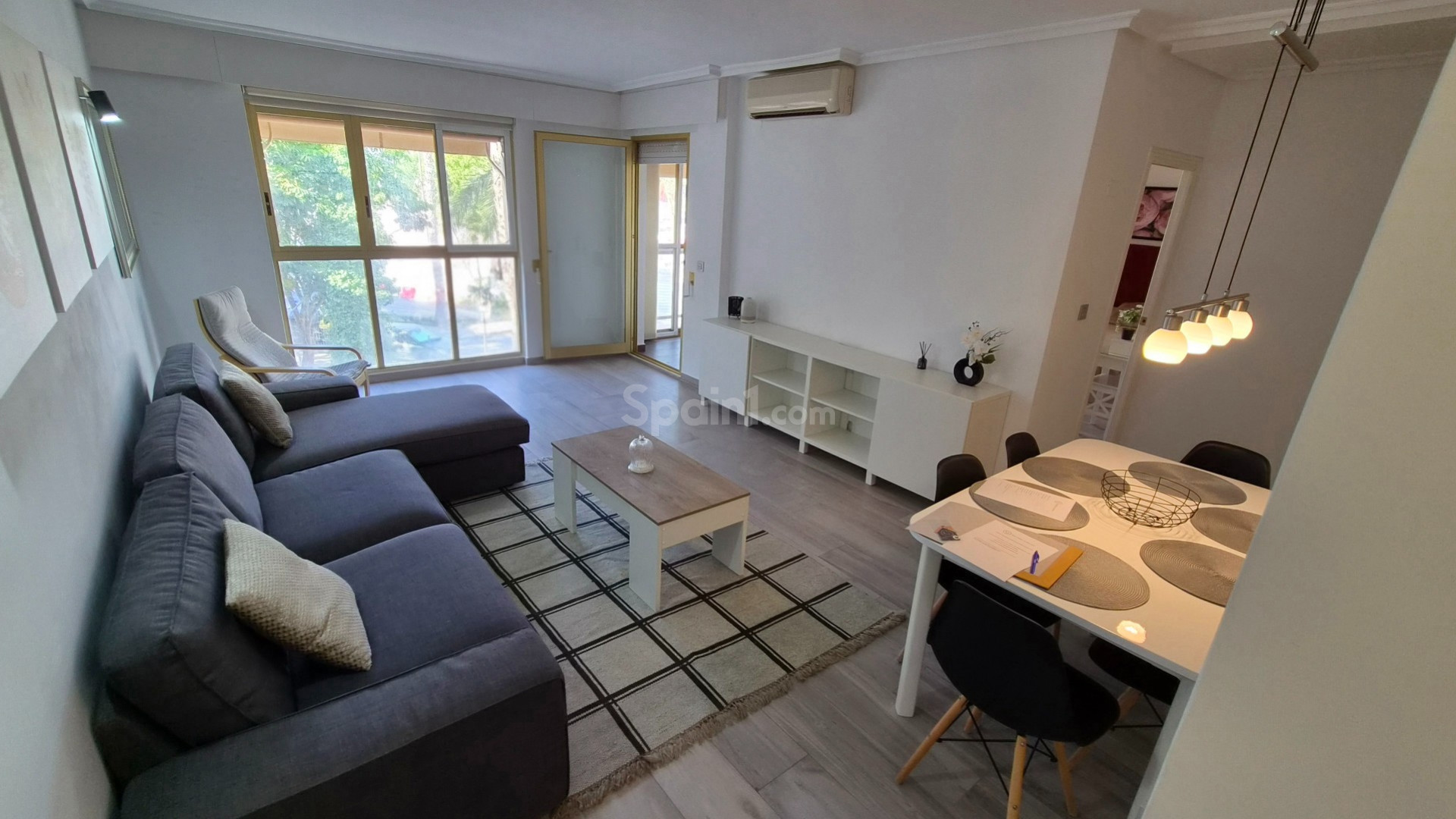 Segunda mano - Apartamento -
Torrevieja