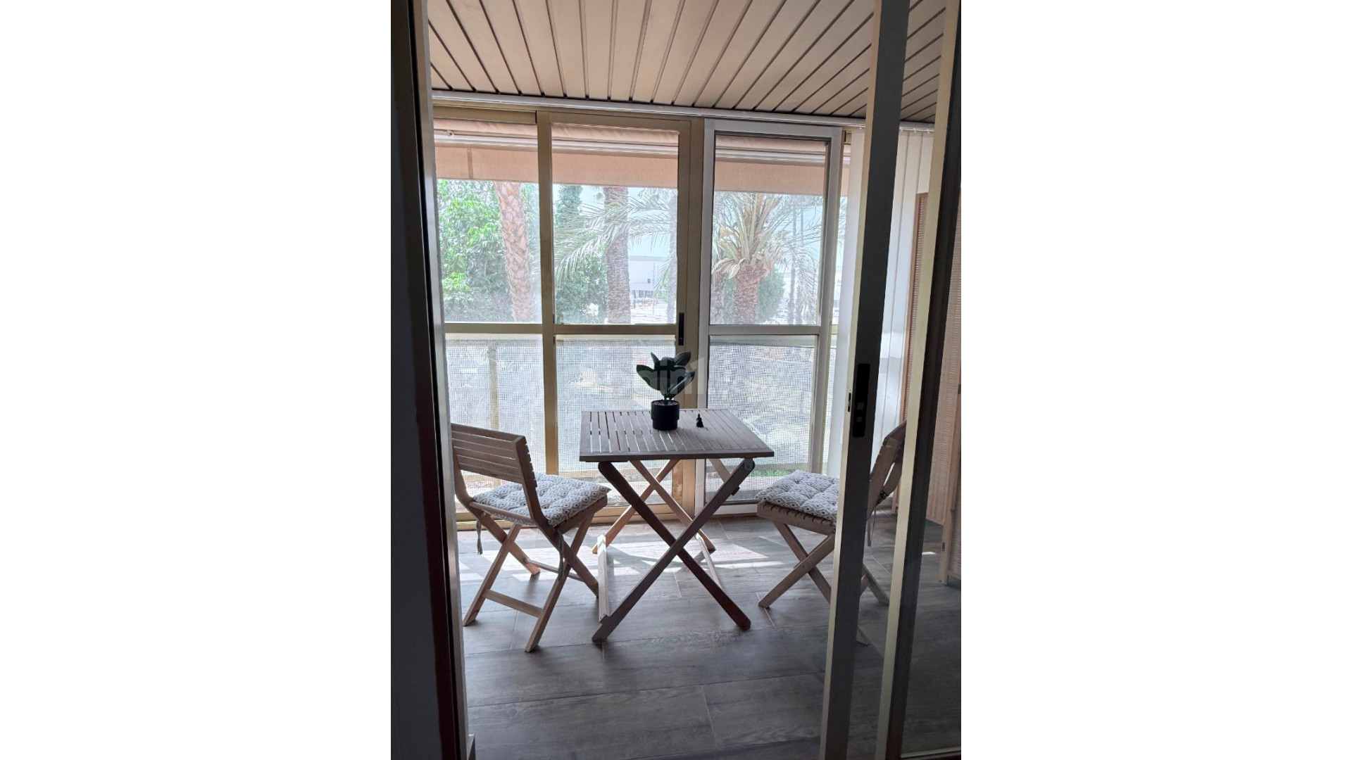 Segunda mano - Apartamento -
Torrevieja