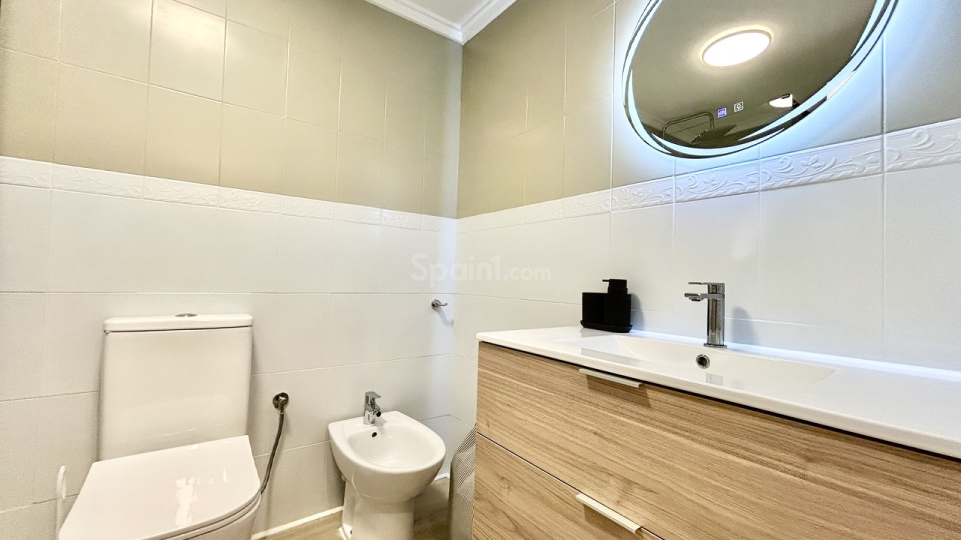 Segunda mano - Apartamento -
Torrevieja
