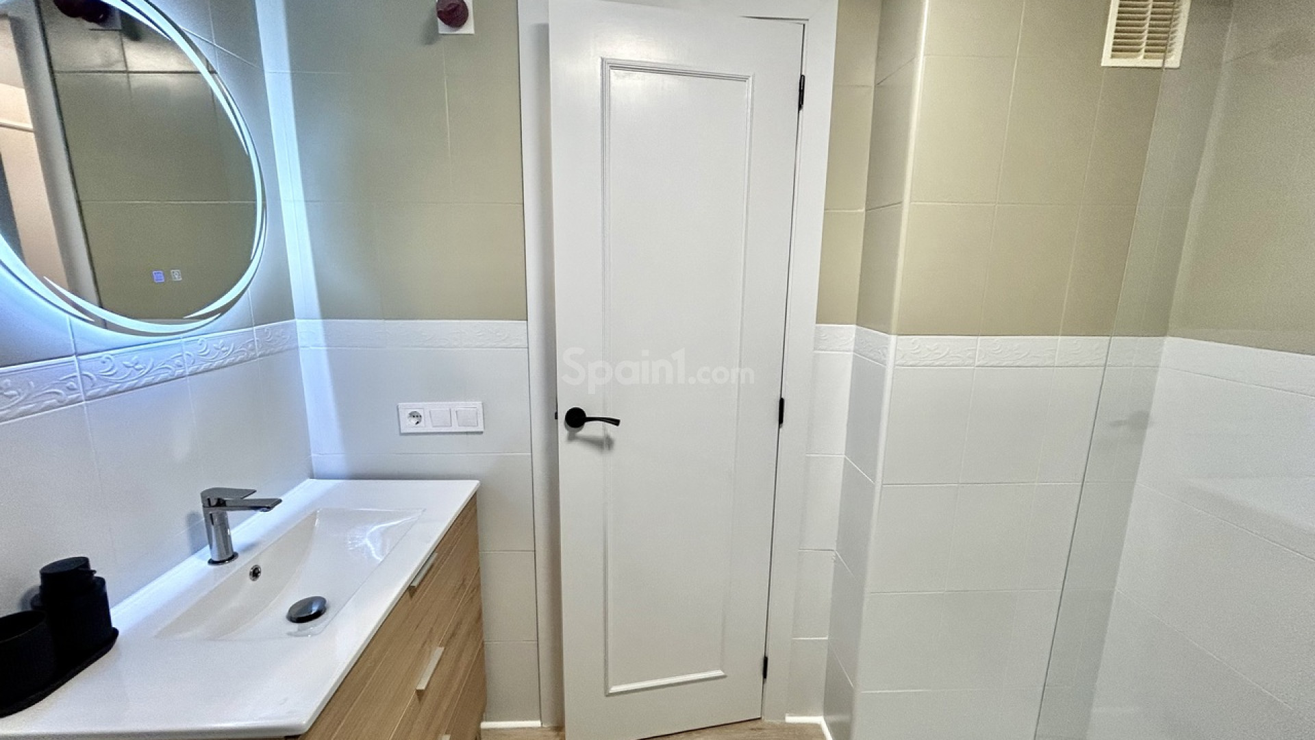 Segunda mano - Apartamento -
Torrevieja