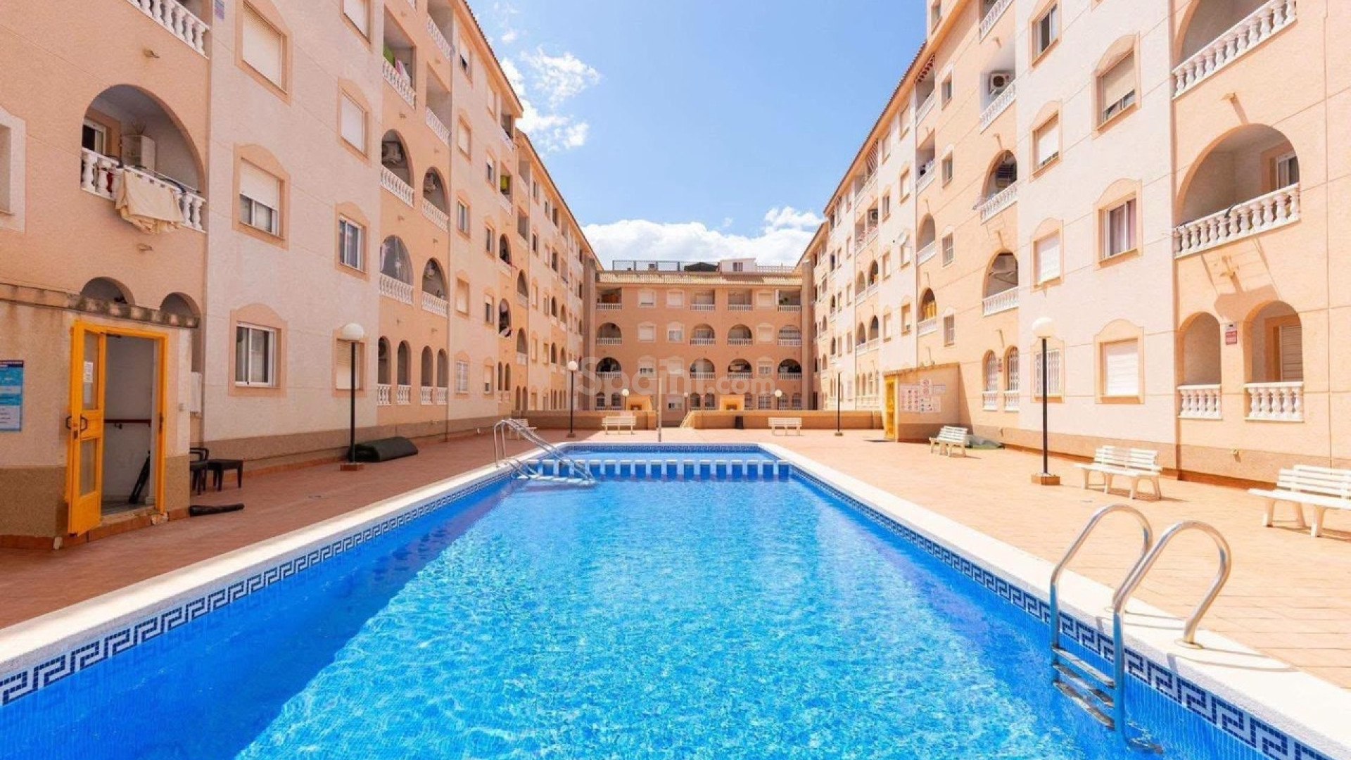 Segunda mano - Apartamento -
Torrevieja