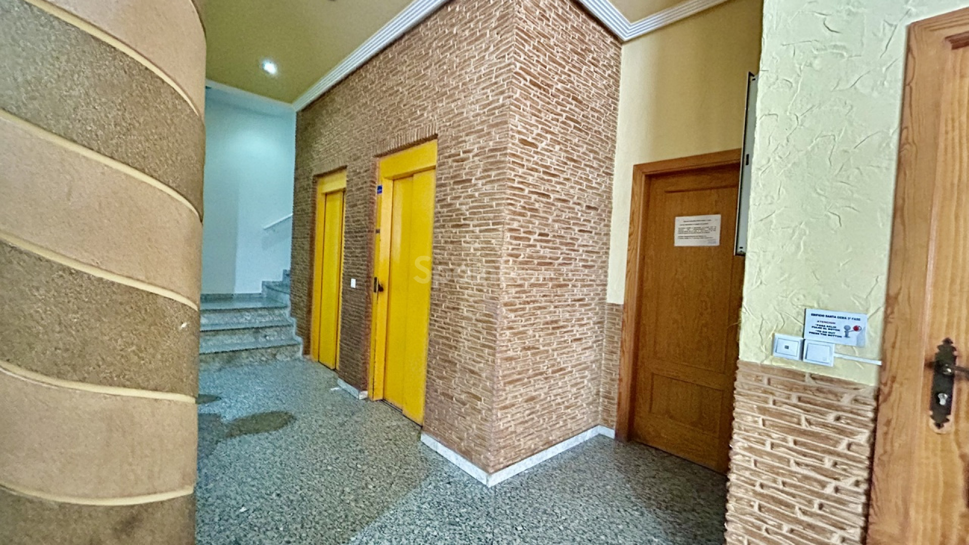 Segunda mano - Apartamento -
Torrevieja