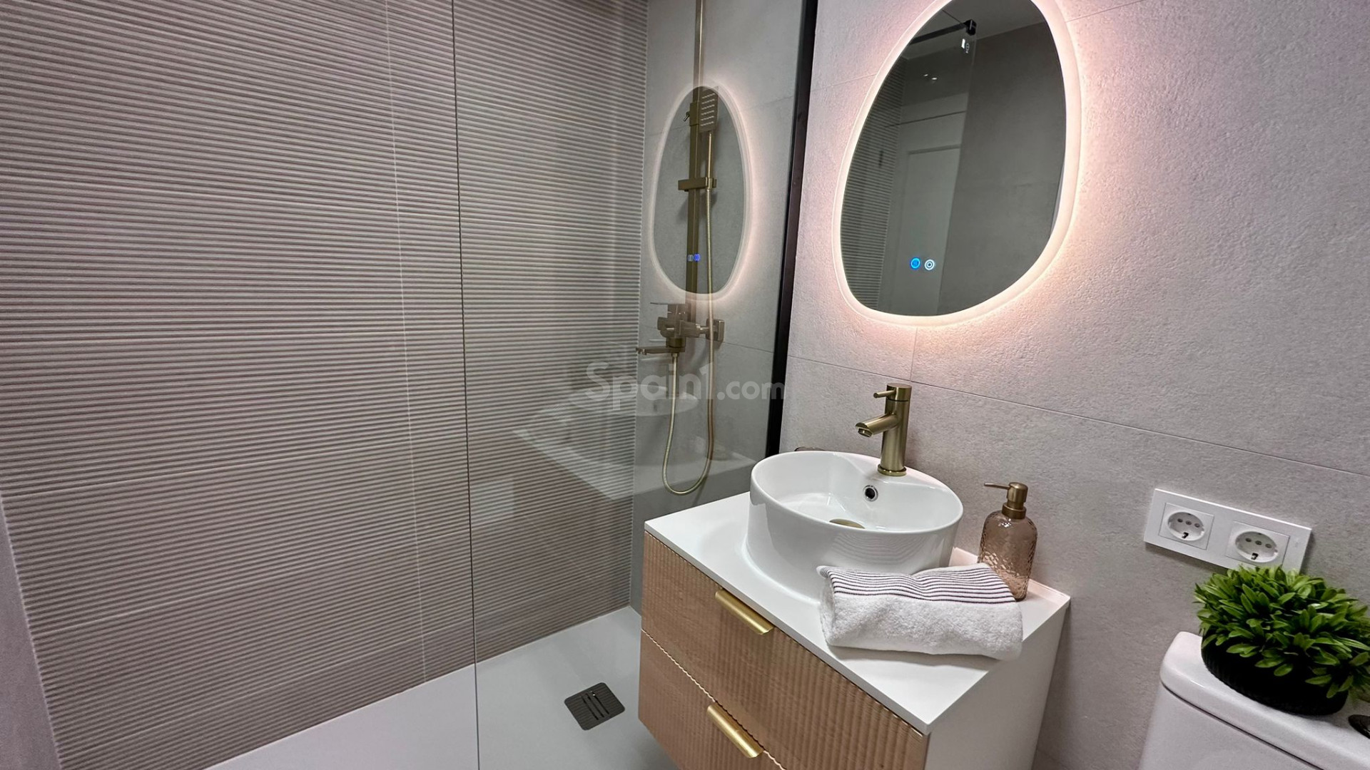 Segunda mano - Apartamento -
Torrevieja