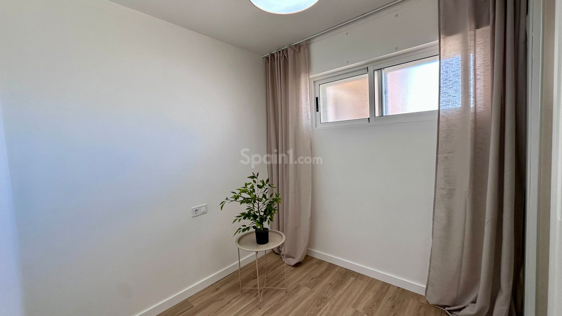 Segunda mano - Apartamento -
Torrevieja