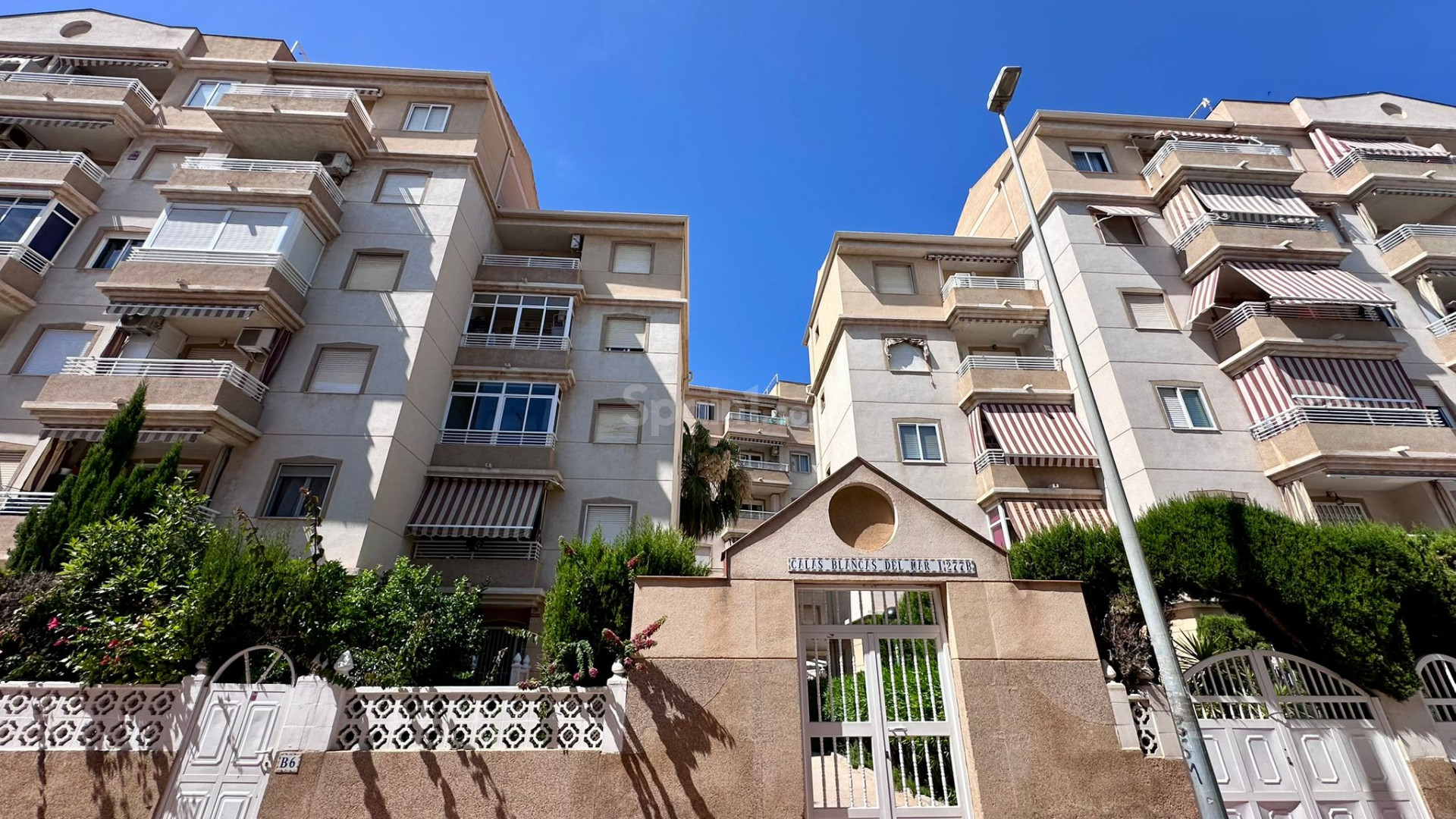 Segunda mano - Apartamento -
Torrevieja