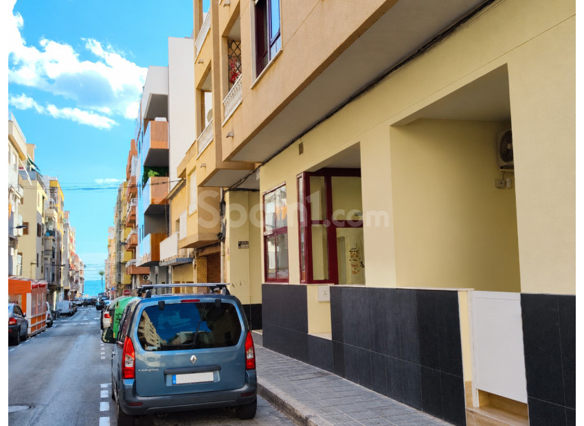 Segunda mano - Apartamento -
Torrevieja