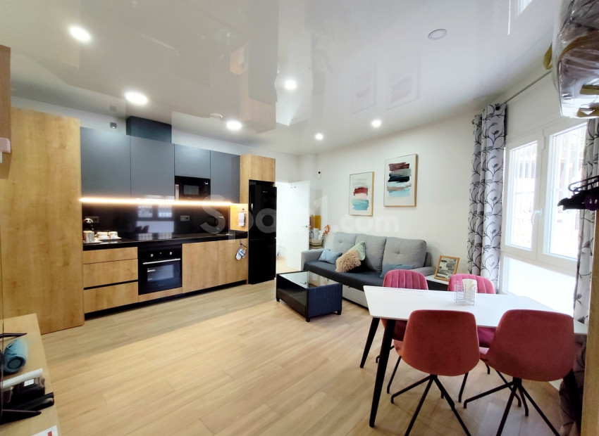 Segunda mano - Apartamento -
Torrevieja