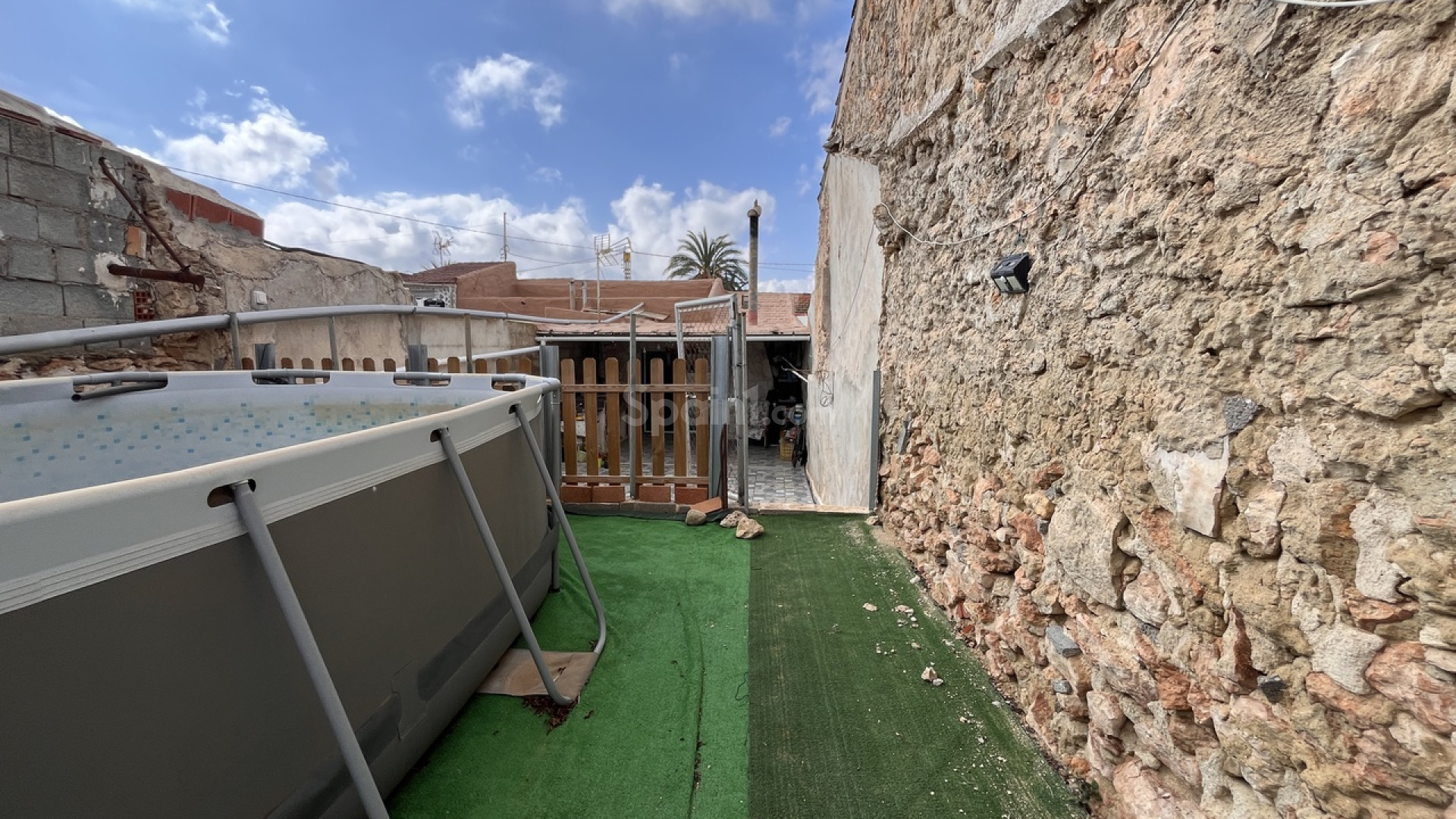 Segunda mano - Casa de campo -
Los Montesinos