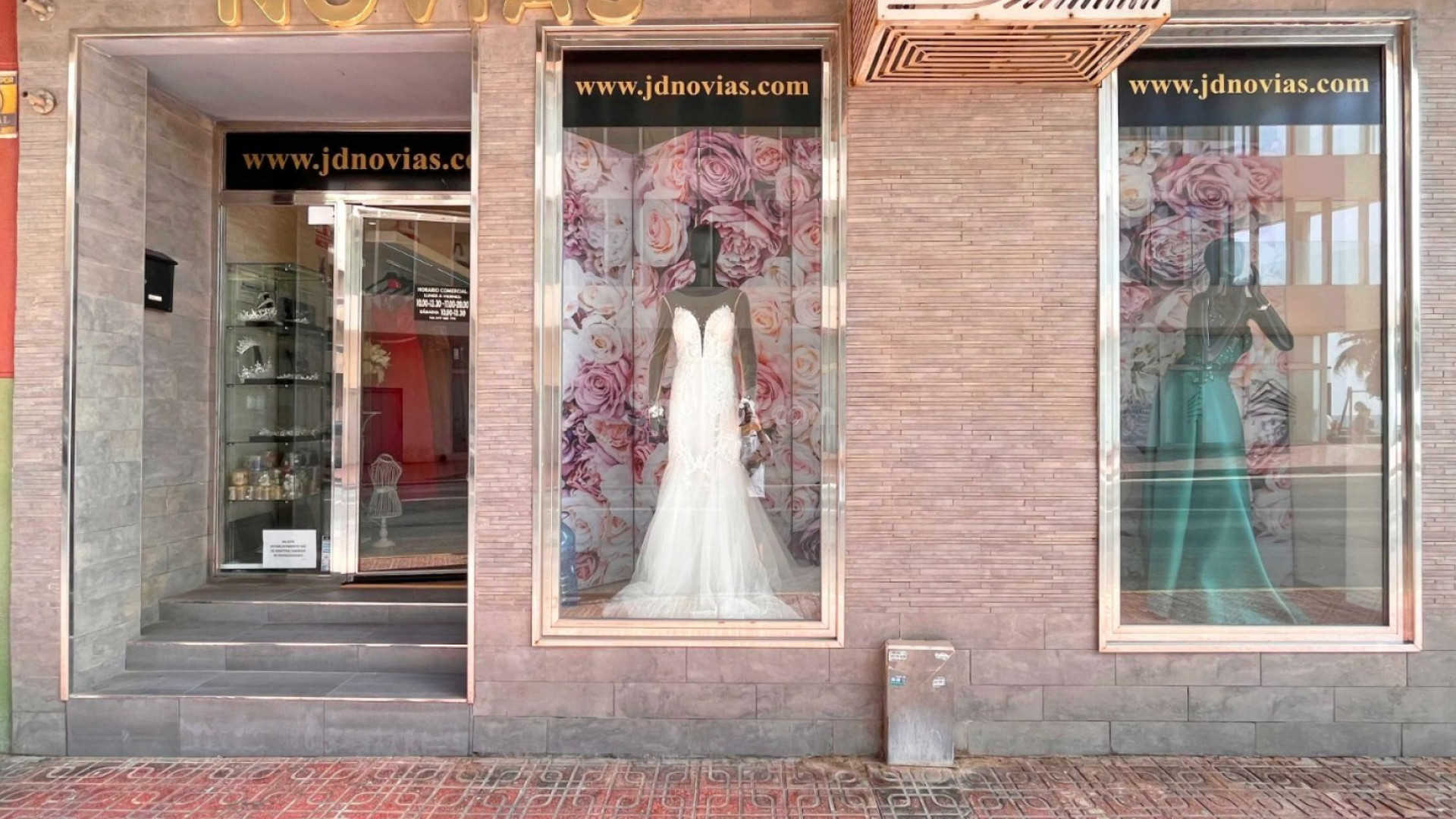 Segunda mano - Comercial -
Torrevieja - Playa del Cura