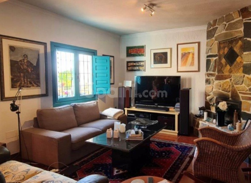 Segunda mano - Finca rural -
Los Montesinos