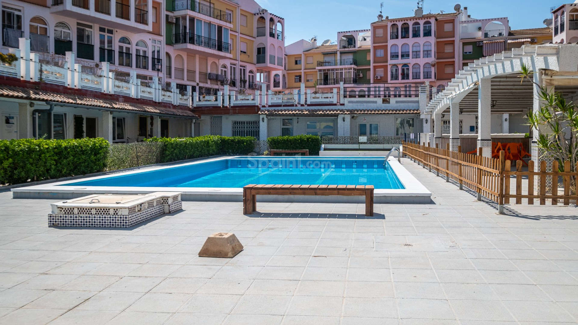 Segunda mano - Propiedad comercial -
TORREVIEJA - La Veleta