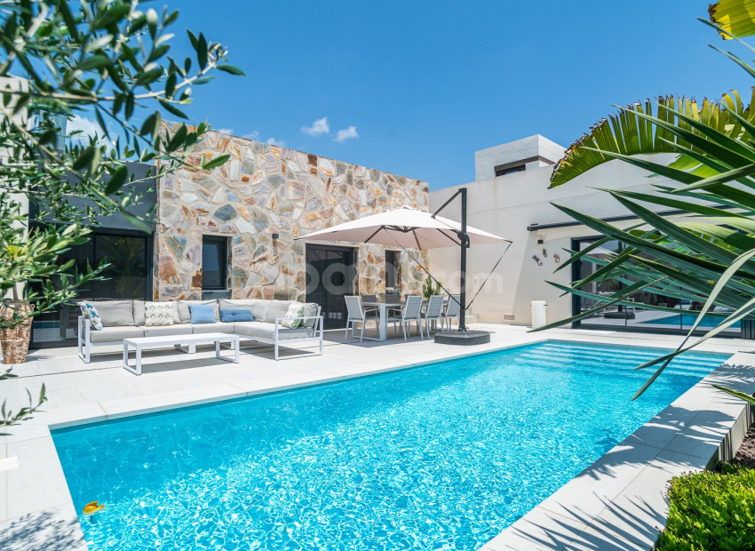 Segunda mano - Villa -
ALGORFA - La Finca Golf