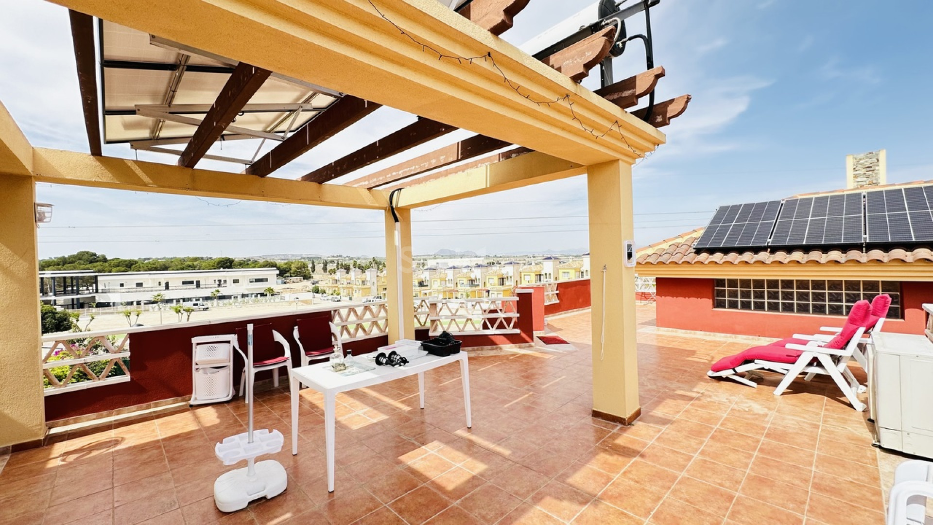 Segunda mano - Villa -
Algorfa