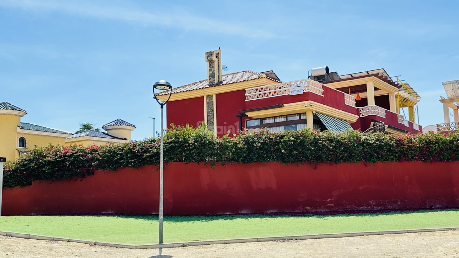 Segunda mano - Villa -
Algorfa