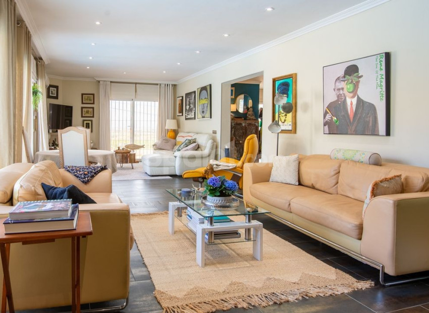 Segunda mano - Villa -
Algorfa