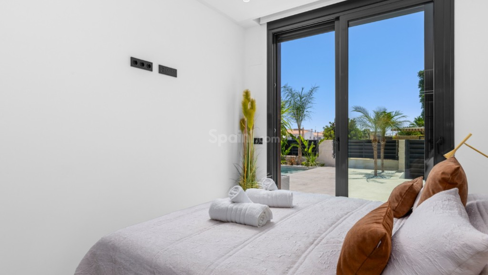 Segunda mano - Villa -
Alicante - El Campello