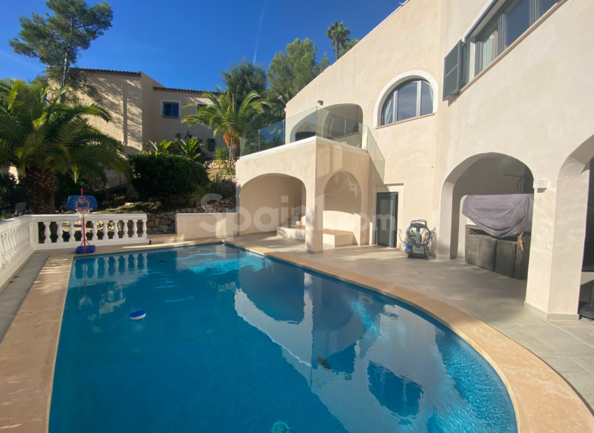 Segunda mano - Villa -
Calviá - Mallorca