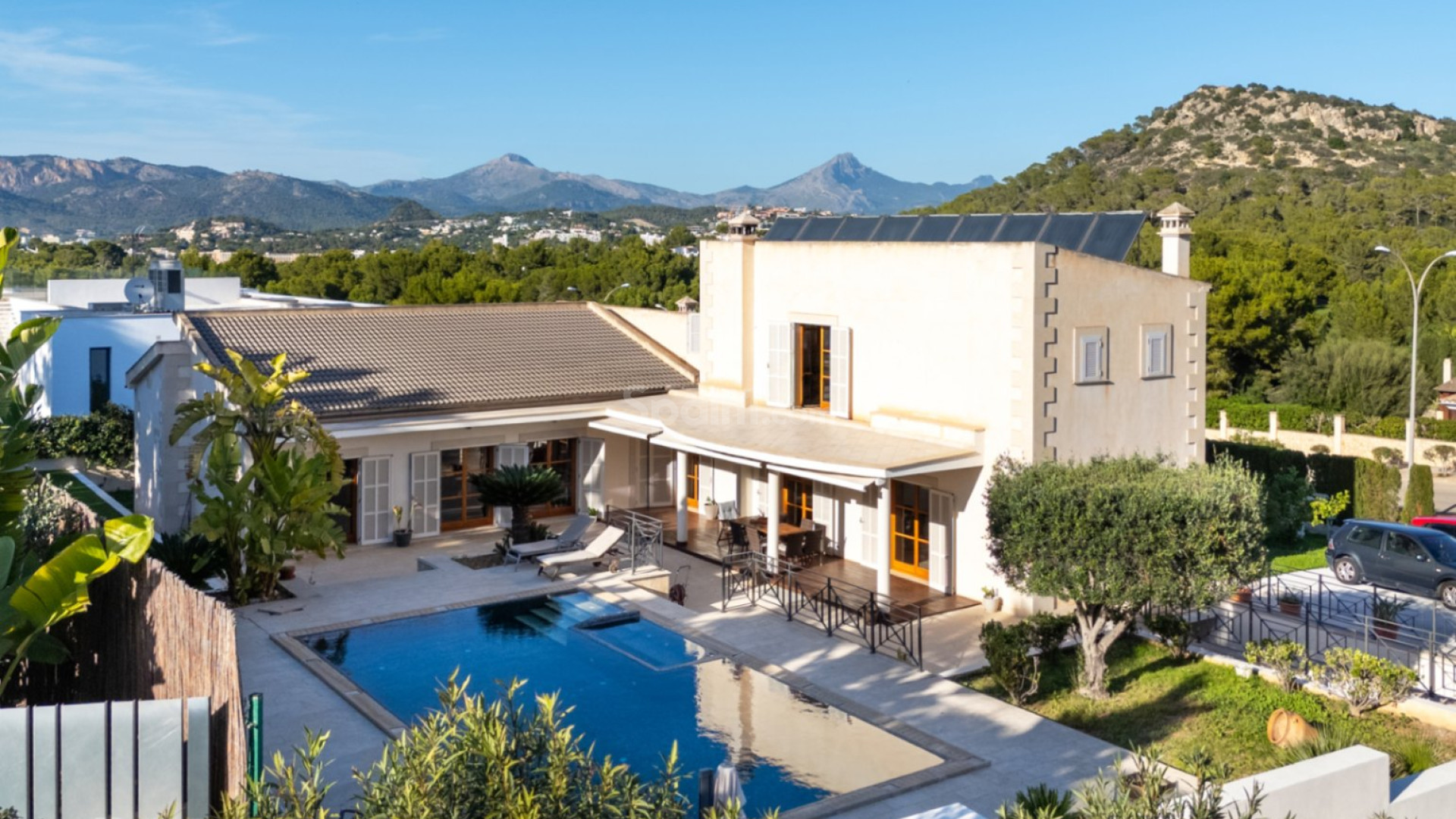 Segunda mano - Villa -
Calviá - Mallorca