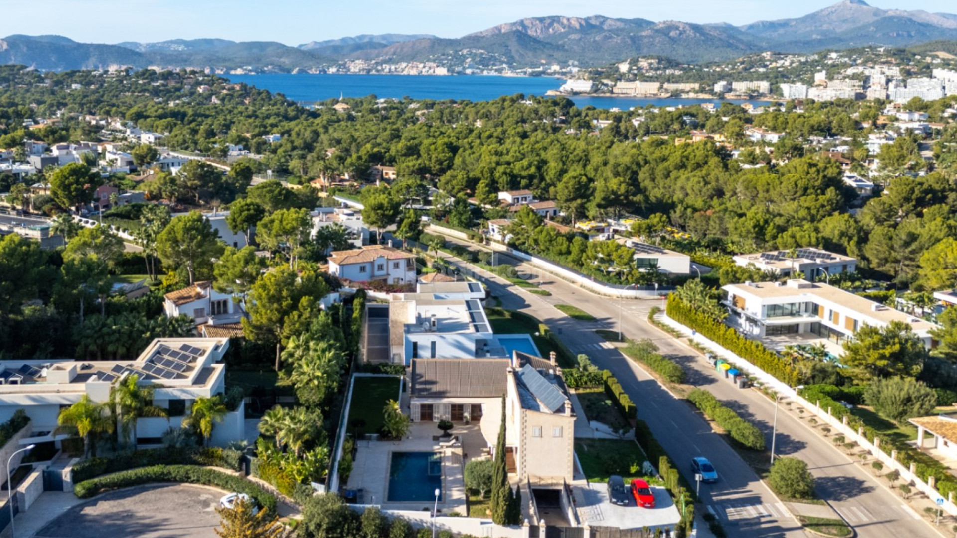 Segunda mano - Villa -
Calviá - Mallorca