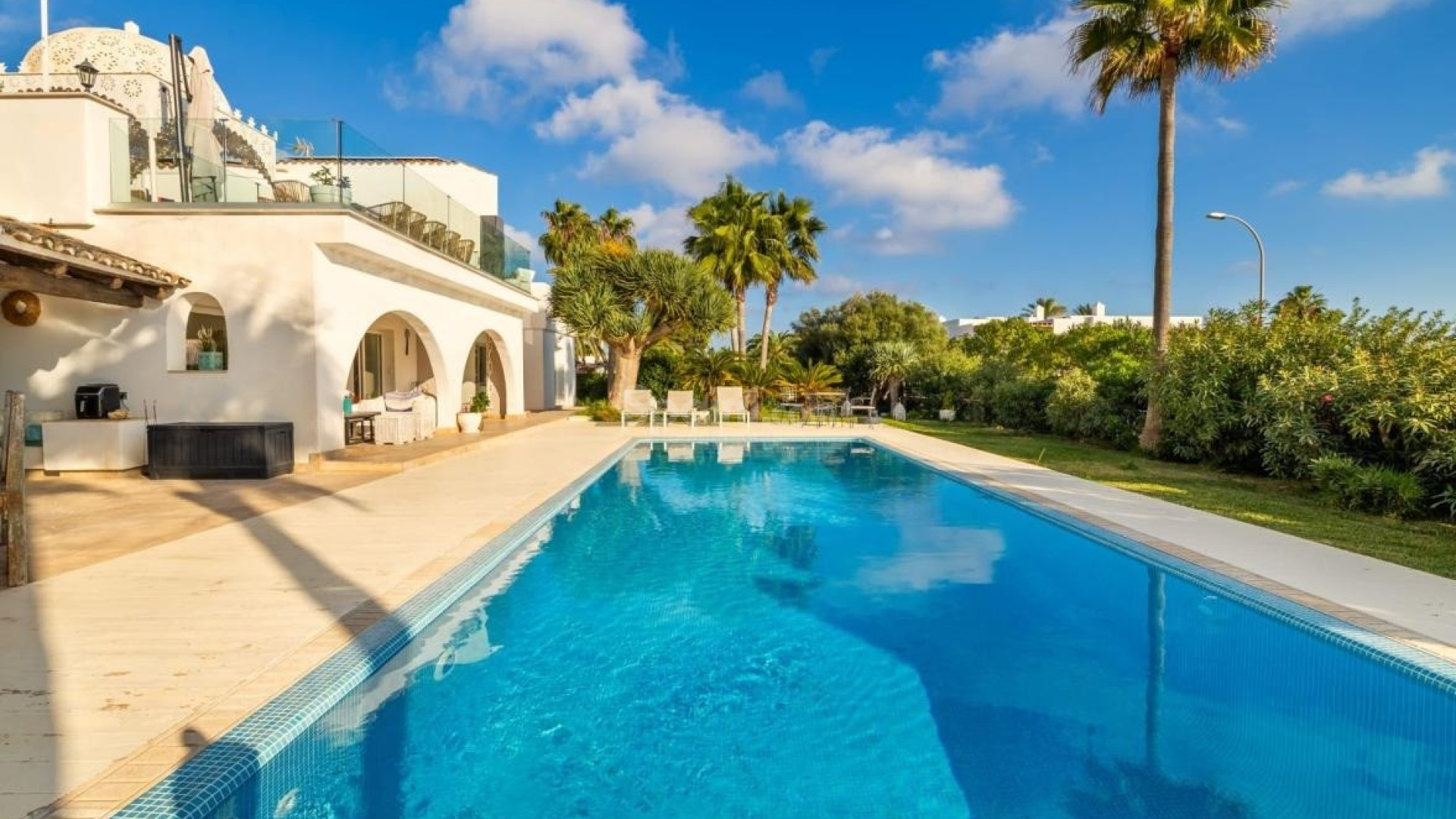 Segunda mano - Villa -
Calviá - Mallorca