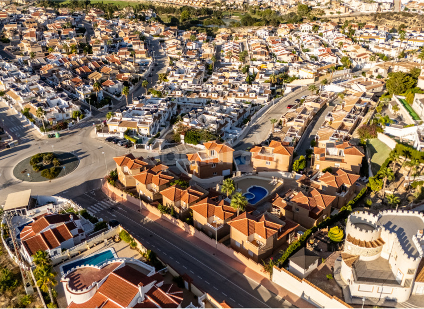 Segunda mano - Villa -
Cuidad Quesada - Ciudad Quesada