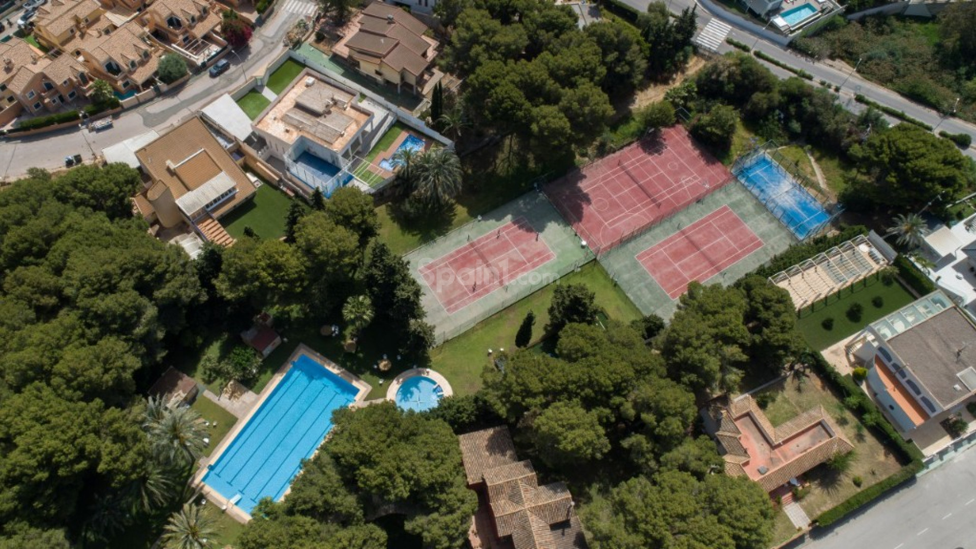 Segunda mano - Villa -
Dehesa de Campoamor - Campoamor