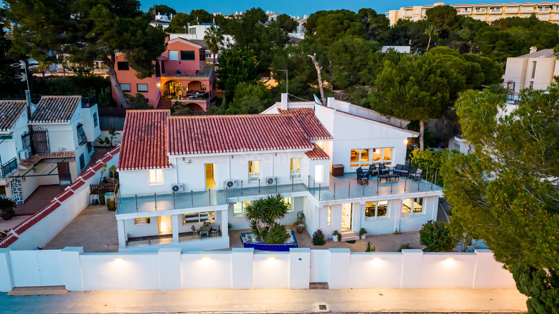 Segunda mano - Villa -
Dehesa de Campoamor - Campoamor