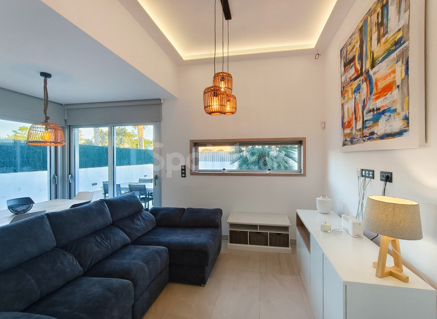 Segunda mano - Villa -
Guardamar del Segura - El Raso