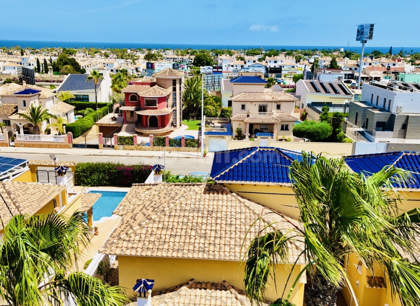 Segunda mano - Villa -
La Zenia