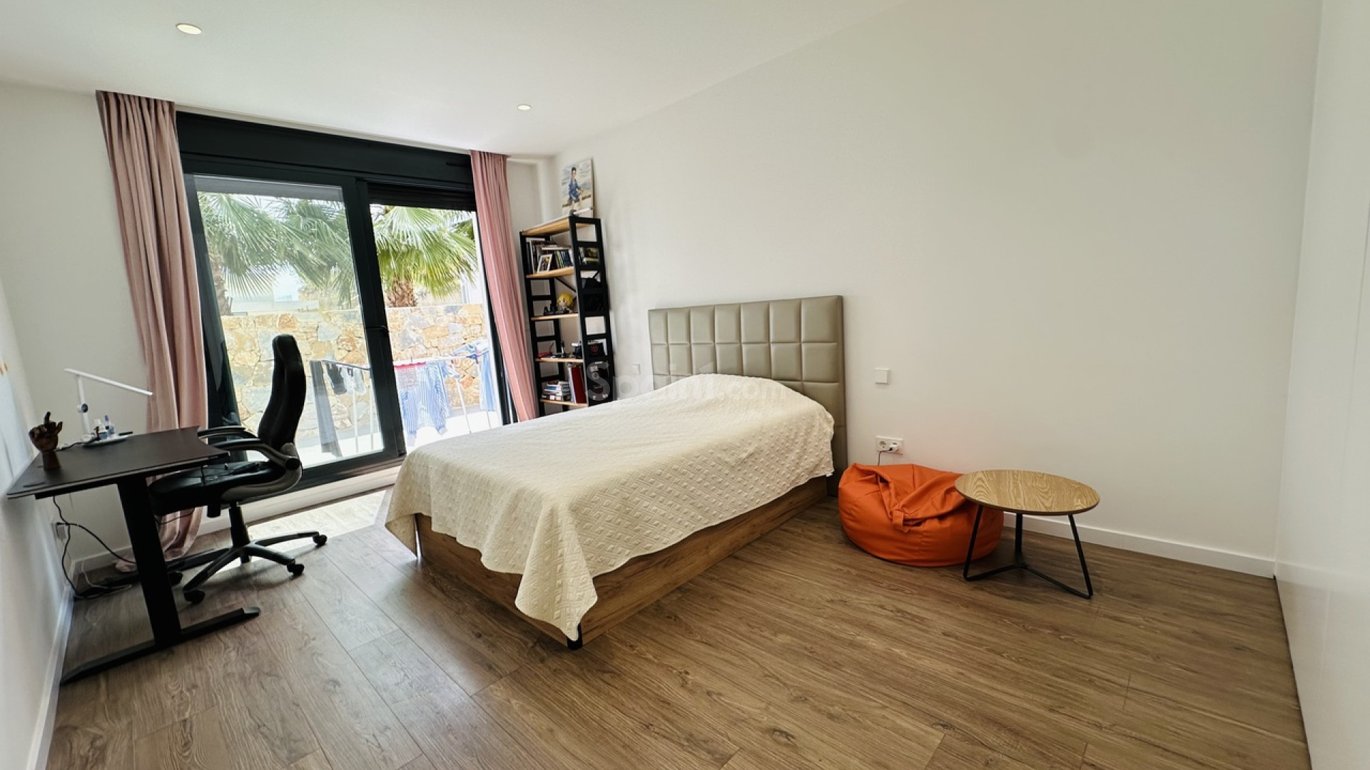 Segunda mano - Villa -
Las Colinas Golf Resort