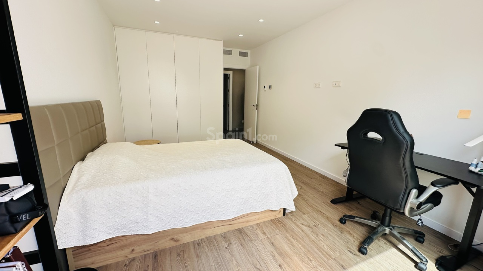 Segunda mano - Villa -
Las Colinas Golf Resort