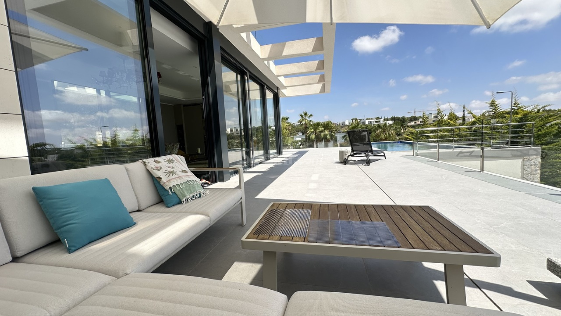 Segunda mano - Villa -
Las Colinas Golf Resort